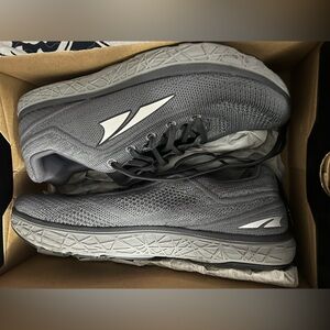 Altra Gray Athletic Shoes
